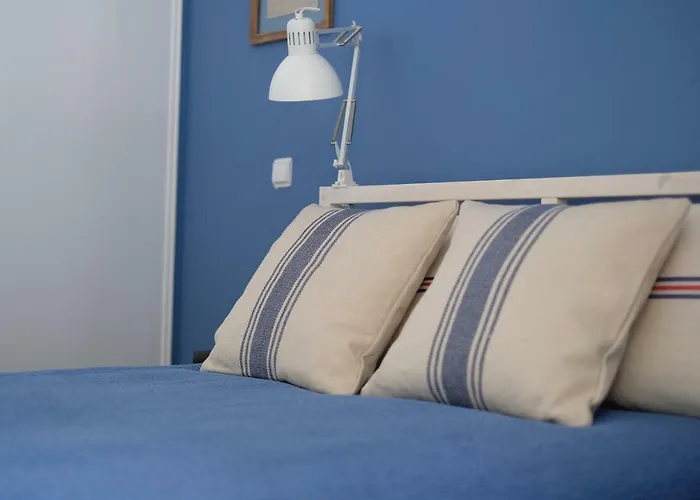 Apartament Yellow House - Checkinhome *