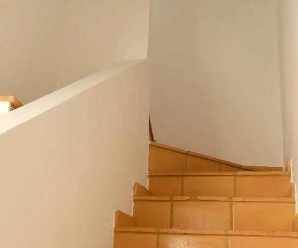 Yellow House - Checkinhome Apartament