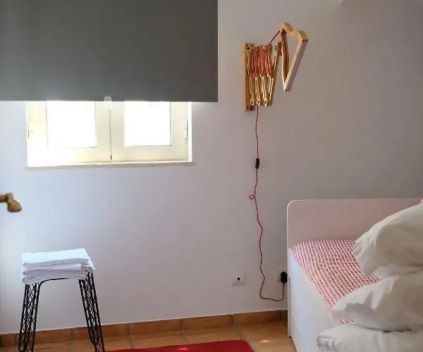 Yellow House - Checkinhome Boliqueime